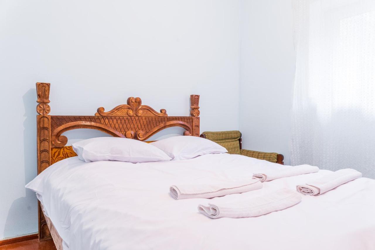 Baia Hotel Ушгули Екстериор снимка