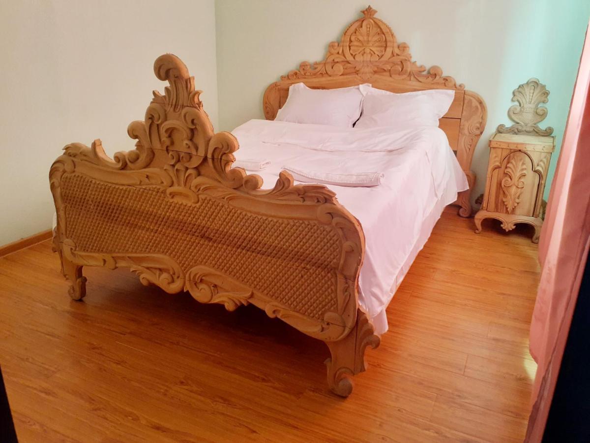 Baia Hotel Ушгули Екстериор снимка